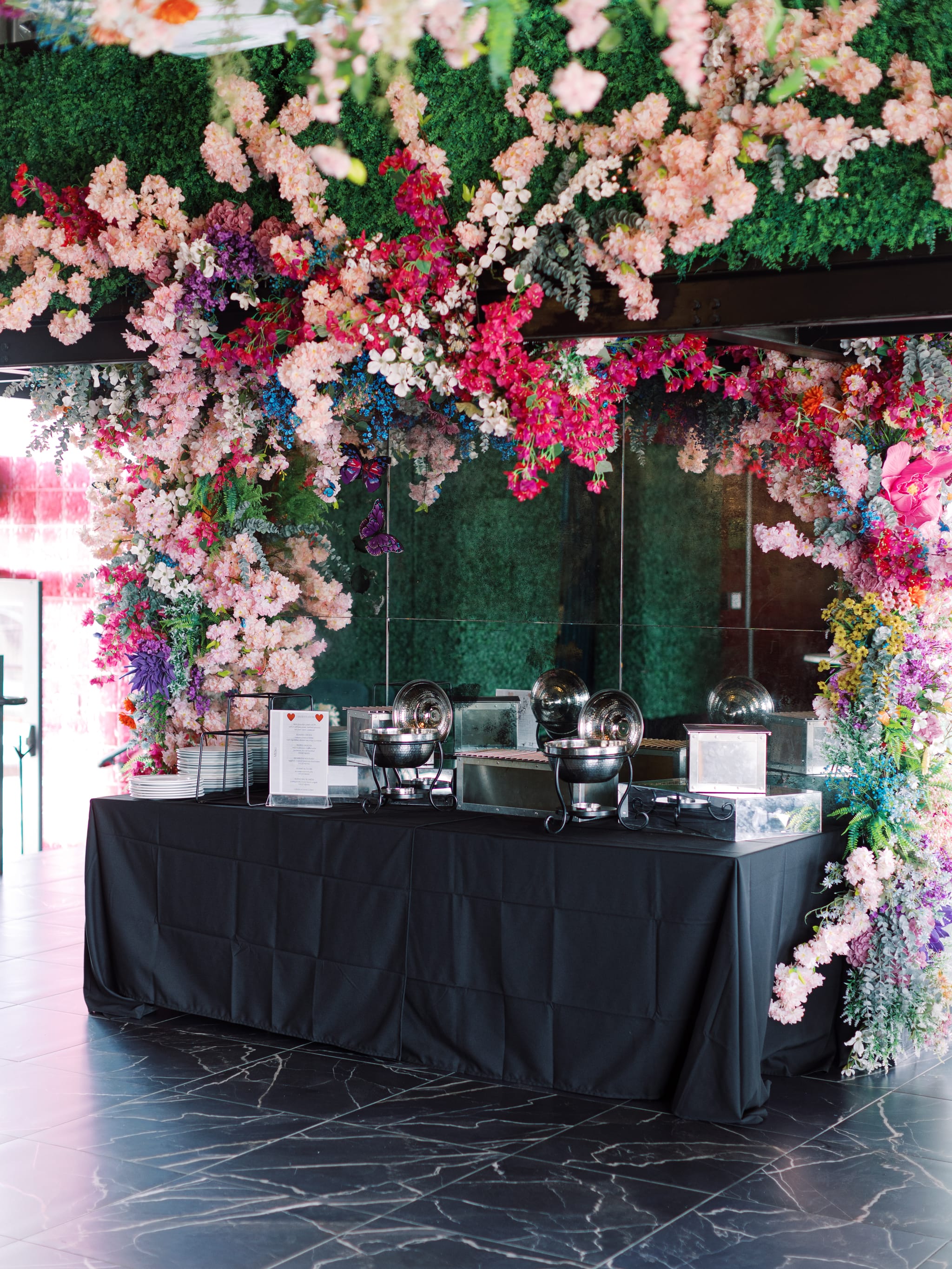 Buffet Dining arrangement with stylish presentation